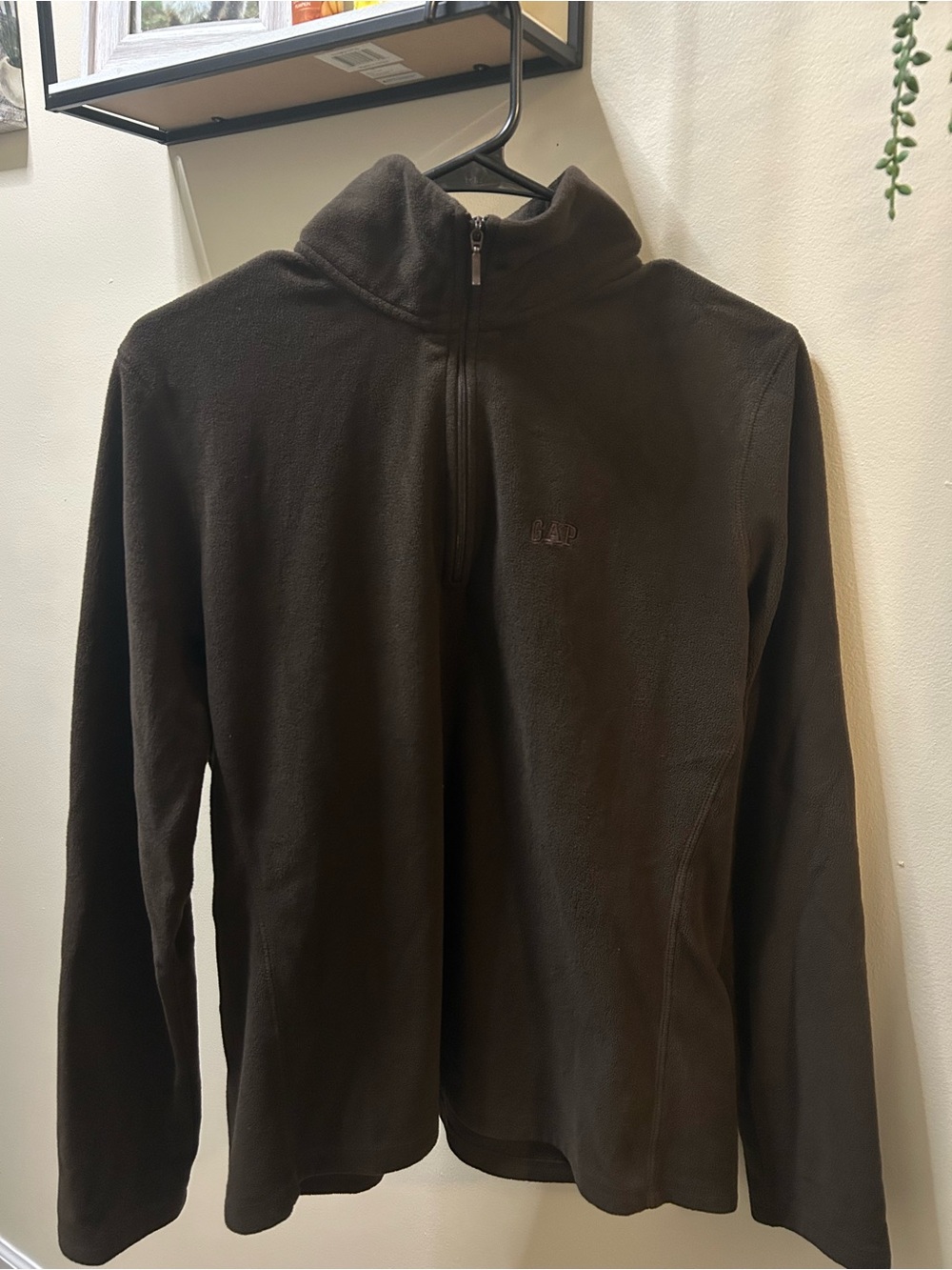 GAP women’s Zip-Up Fleece Pullover - Dark Brown
